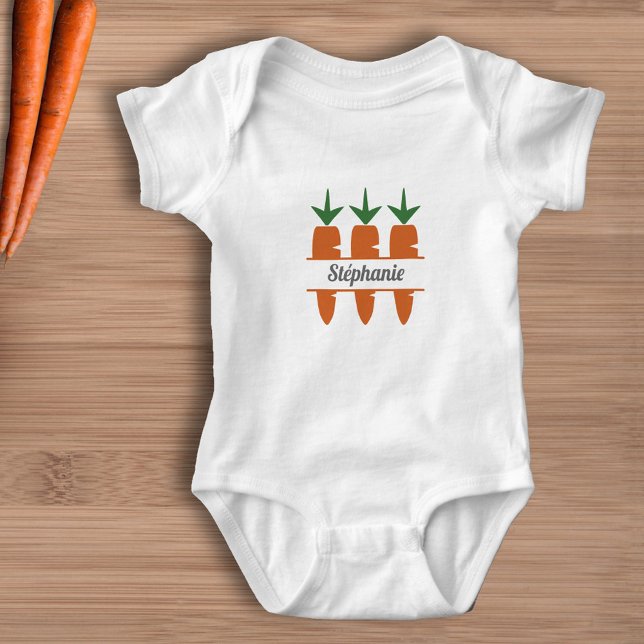 Body Monogramme de carotte (Carrot Monogram Baby Bodysuit)