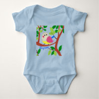 Oiseau dans un arbre