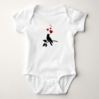 Body petit oiseau avec des coeurs