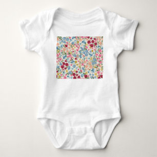 Body pré du milieu de l'été, motif plante en fleurs.