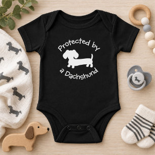 Body Protégé par un Dachshund - Bébé Amateur de Wiener 