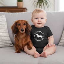 Protégé par un Dachshund - Doxie Baby Outfit