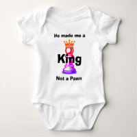 Roi Pas Pion Onsie