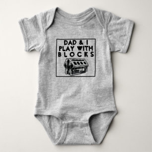 Body T-shirt de bloc moteur avec le papa