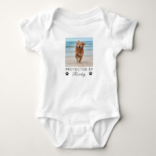 Body Tendance Protégé Par Chien Photo et texte personna