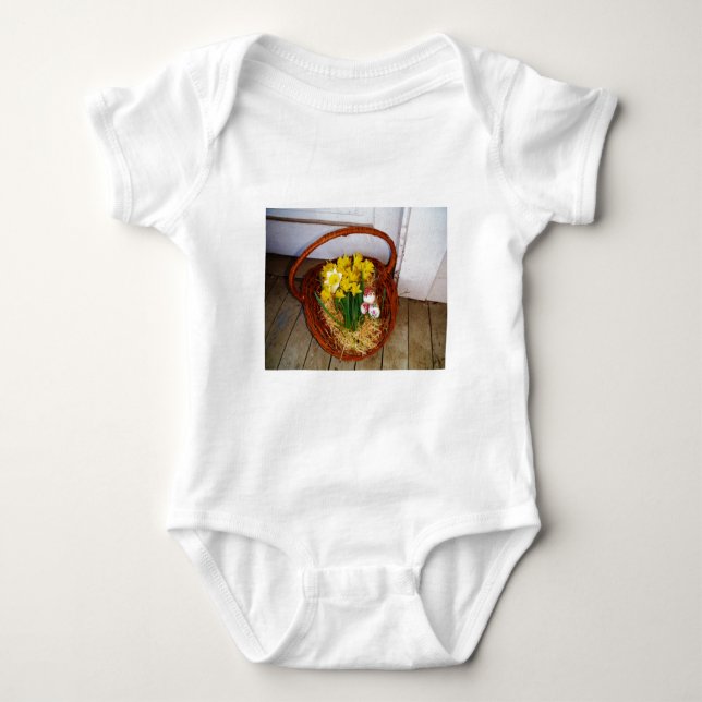 Body Un panier de jonquilles jaunes et d'oeufs de Pâque (Devant)