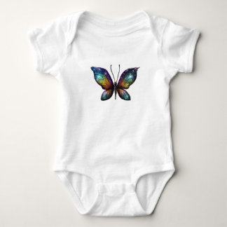 Body Un papillon coloré avec des ailes semblables à une