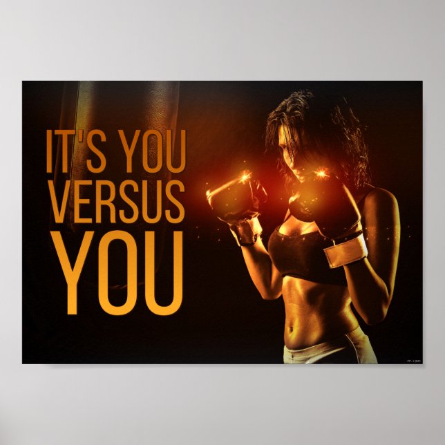 Bodybuilding für weibliche Kampfboxen gegen Poster (Vorne)