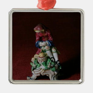 Bogenporzellanzahl des Winters, c.1760-63 Ornament Aus Metall