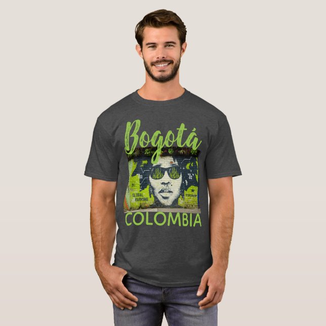 Bogotá Kolumbien, Straße graffitti, Männer T-Shirt (Vorne ganz)