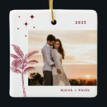 Bohemisch Beach Palm Tree Foto Keramik Ornament<br><div class="desc">Bohemische Strandpalme und Sterne,  Foto-Verzierung in festlichem Rot.</div>