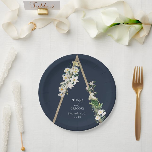 Bohemisch Wood Pyramid White Florals Blue Wedding Pappteller (Hochzeit)