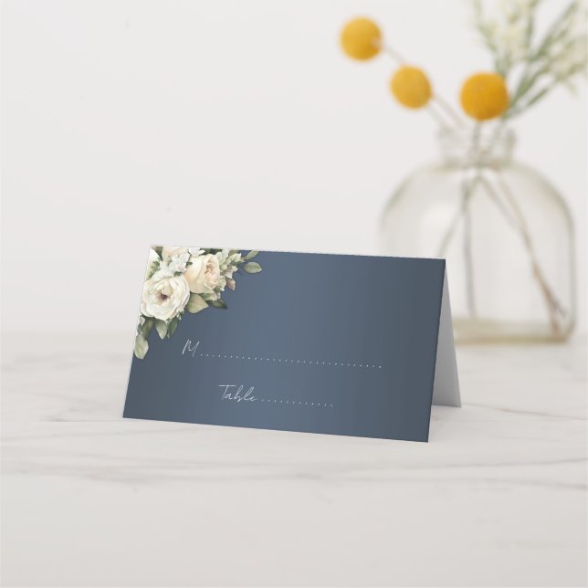 Bohemische Dusty Blue und White Roses Wedding Platzkarte (Vorderseite)