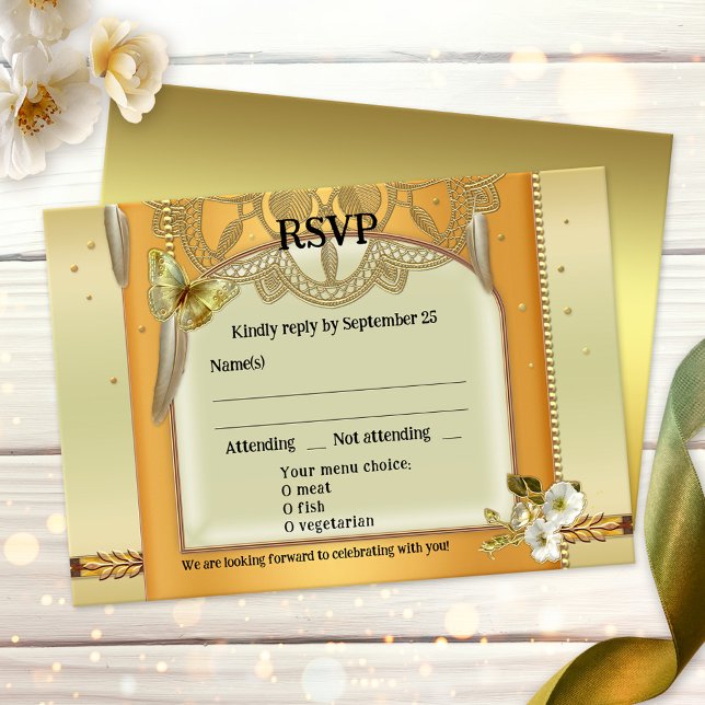 Bohemische Retro Dreamcatcher Wedding RSVP Card Einladung (RSVP card featuring a gold dreamcatcher inspired design with feathers)