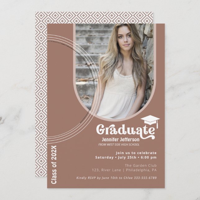 Boho Arch Chic Graduation tons terre invitation (Devant / Derrière)