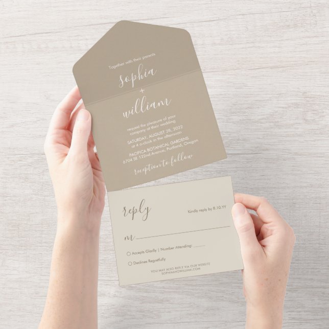 Boho Beige Hochzeit in einer Einladung (Abreißen)