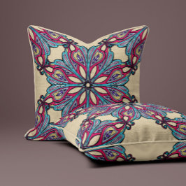 Boho Bloom in Soft Cream Kissen