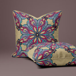 Boho Bloom in Warm Gold Kissen