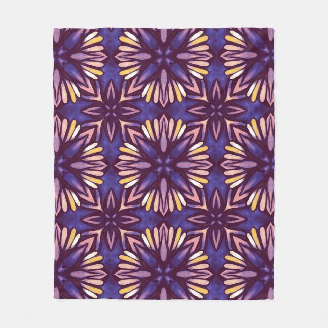Boho Blossom: Lila künstlerisches Muster Fleecedecke (Vorderseite)