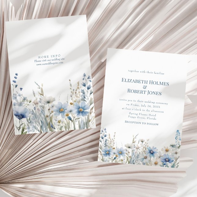 Boho Blue Watercolor Wildblumen Meadow Wedding Einladung (Boho Blue Watercolor Wildflowers Meadow Wedding Invitation on a sunny neutral dry palm leaf.)
