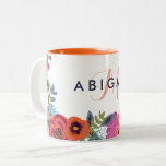 Boho Blume - Name und Monogramm Zweifarbige Tasse<br><div class="desc">Weiße Tasse mit handgezeichnet Blume in Rosa, Orange, Korallenrot und Weiß. Fügen Sie Ihr Monogramm und Ihren Namen hinzu.</div>