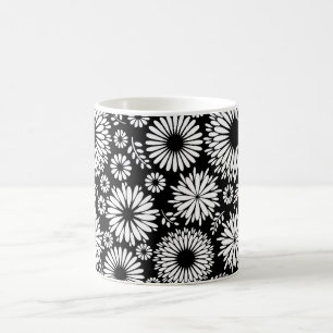 Boho Blume Schwarz-Weiß-Vektorblumenmuster Kaffeetasse