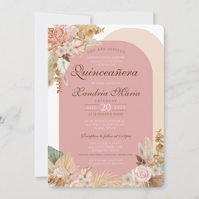 Boho Blush Beige Getrocknete Rose Floral Quinceane Einladung (Vorderseite)