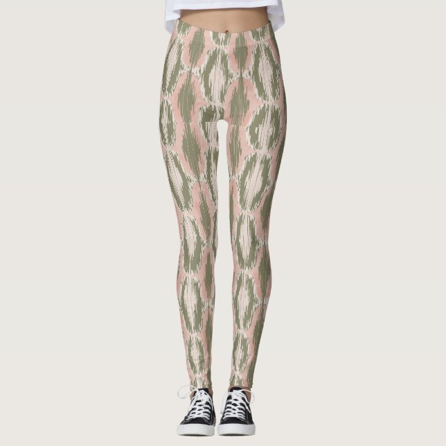 Boho Blush Pink Olive Ikat-Muster Leggings (Vorderseite)