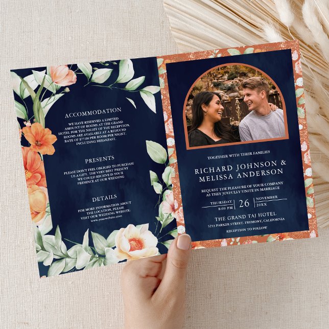 Boho-Bogen-Erdey Floral Navyblau QR-Code Hochzeit Einladung (Von Creator hochgeladen)