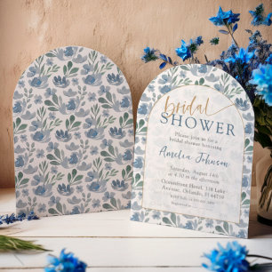 Boho-Bogenförmige Hochzeitsdusche Dusty Blue Blume Einladung