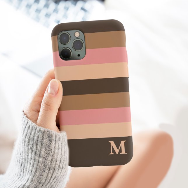Boho Brown Neutral Stripes Monogram Trendy Initial Case-Mate iPhone Hülle (Von Creator hochgeladen)