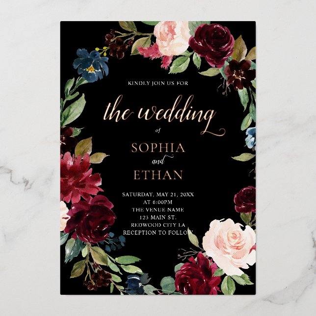 Boho Burgundy Blue Flowers Script Wedding Folieneinladung (Vorderseite)
