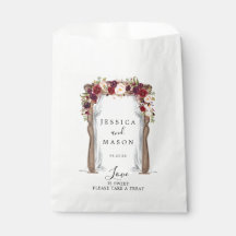 Boho Burgundy Mariage Arch Favoriser les sacs