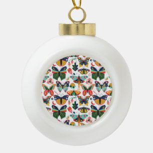 Boho Butterflies: Nahtloses Tapetenmuster. Keramik Kugel-Ornament