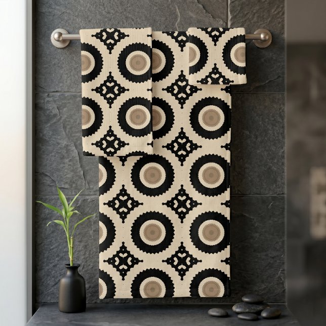 Boho Chic Black & Beige Geometric Pattern Badhandtuch Set (Von Creator hochgeladen)