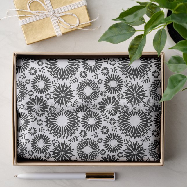 Boho Chic Black White Folk Flowers and Starburst  Seidenpapier (Geschenk)