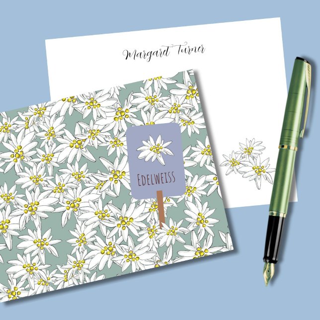 Boho Chic Edelweiss Alpenraum Wildblume Grün Dankeskarte (This boho sage green thank you card features my own hand-drawn Edelweiss Alpine wildflowers.)