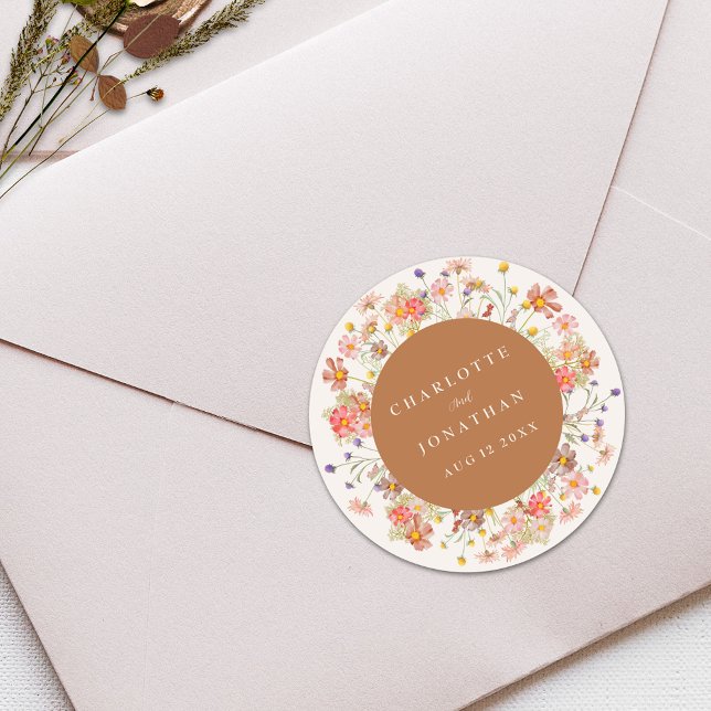 Boho Chic Floral Hochzeit im Herbst Runder Aufkleber (Boho floral custom fall wedding sticker Watercolor wildflowers elegant modern design brown beige )