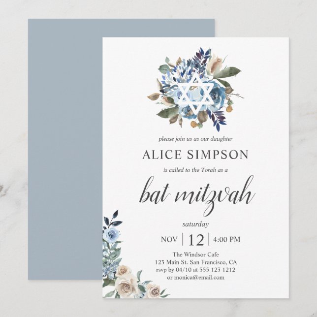 Boho Dusty Blue Beige Blume Bat Mitzvah Einladung (Vorne/Hinten)