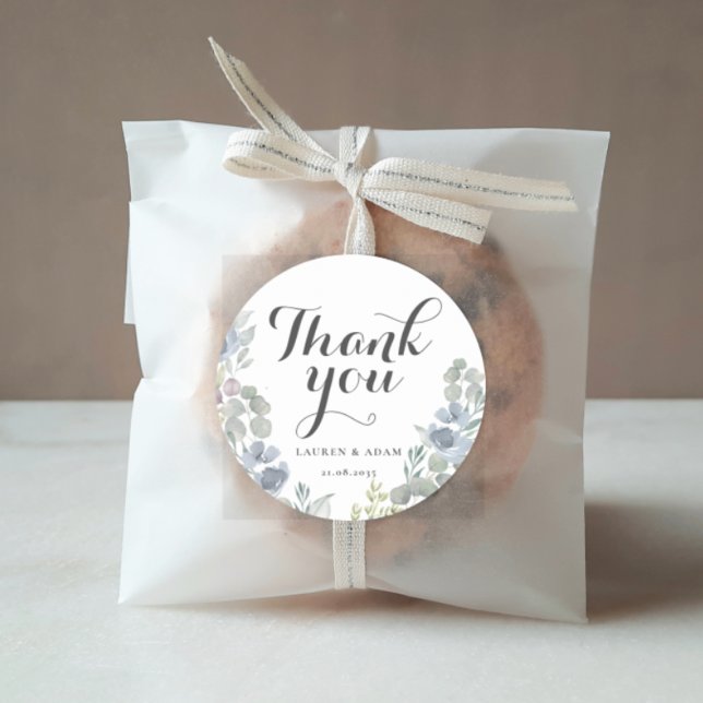 Boho Dusty Blue Floral Eucalyptus Wedding fovor Runder Aufkleber (Von Creator hochgeladen)