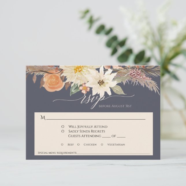 BOHO Fall Floral Navy Blue Pampas Grass Hochzeit RSVP Karte (Stehend Vorderseite)
