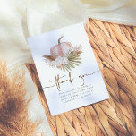 Boho Fall Pampas & Pumpkin Brautparty Dankeskarte<br><div class="desc">Ein Dankeschön an Sie Karte, um unsere Fall In Liebe Boho Pampas & Pumpkin Brautparty Kollektion. Dieses Design besticht durch einen zauberhaften, rosafarbenen Kürbis, der mit einer groben Anordnung von Pampasgras, weißen orchiden Blume, Rose und getrockneten Blätter aus Palmen geschmückt ist. Der Text "Danke" ist in modernen Schriftzeichen und fügt...</div>