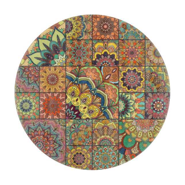 Boho-Fliesen: farbenfrohes Patchwork-Nahtlosmuster Schneidebrett (Vorderseite)