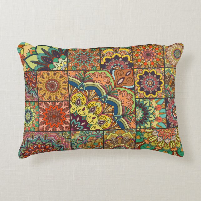 Boho Fliesen: farbiges Patchwork nahtlos Muster Dekokissen (Vorderseite)