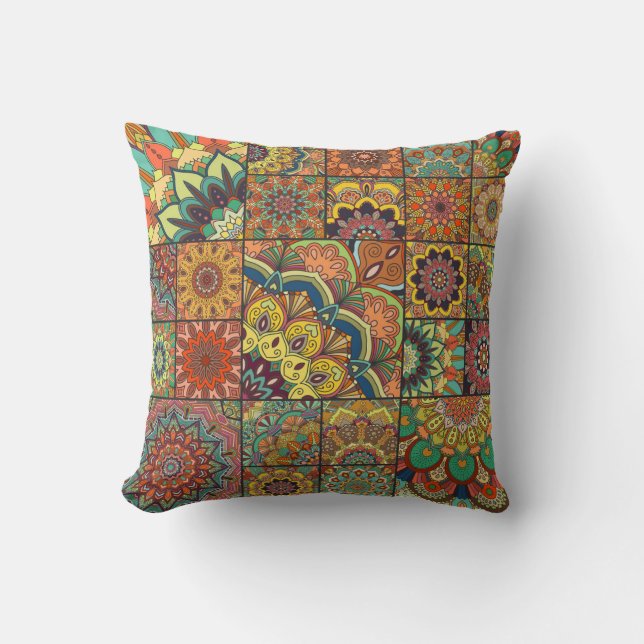 Boho Fliesen: farbiges Patchwork nahtlos Muster Kissen (Vorderseite)