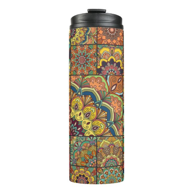 Boho Fliesen: farbiges Patchwork nahtlos Muster Thermosbecher (Vorderseite)