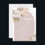 Boho Floral Arch Sweet 16 Geburtstag Einladung<br><div class="desc">Boho Floral Arch Sweet 16 Birthday Einladung Dieses böhmische süße 16. Geburtstagsfest Einladung kann für jedes Alter und bietet zwei böhmische florale Arrangements mit Pampas Gras,  Palmen Blätter und Rose in verschiedenen Schattierungen auf einem Farbbogen. Diese boho 16. Geburtstagseinladung ist ideal für alle,  die moderne böhmische Einladungen mögen.</div>
