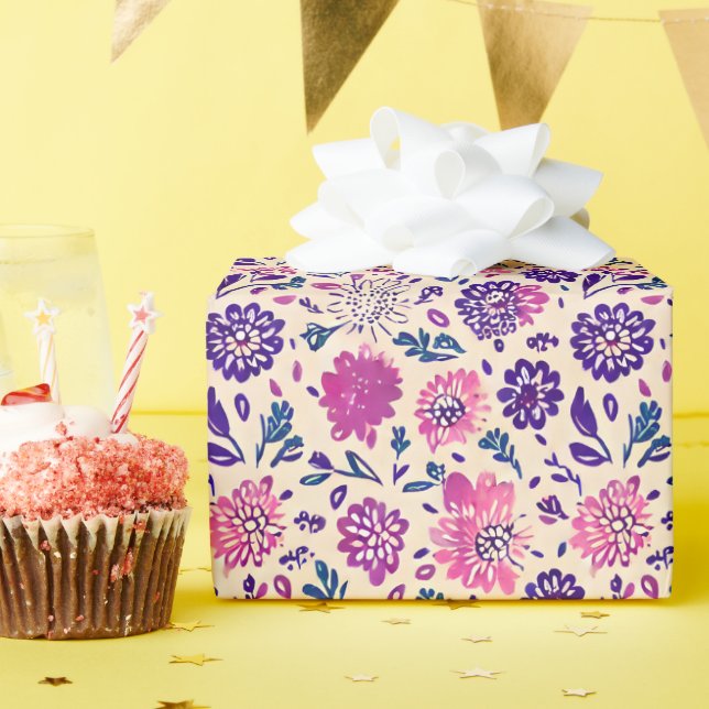 Boho Floral Botanical Lila Geschenkpapier (Geburtstagsparty)