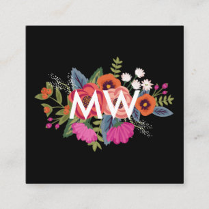 Boho Floral Bouquet Black Background Monogram Quadratische Visitenkarte