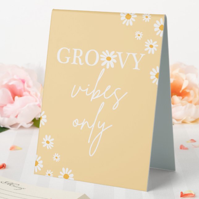 Boho Floral Daisy Groovy Birthday Groovy Vibes Tischaufsteller (In Situ (Hochzeit))